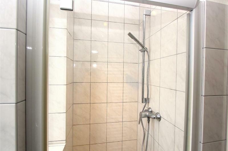 Private Room Hannover Ngoại thất bức ảnh